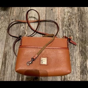 Dooney & Bourke cross body purse